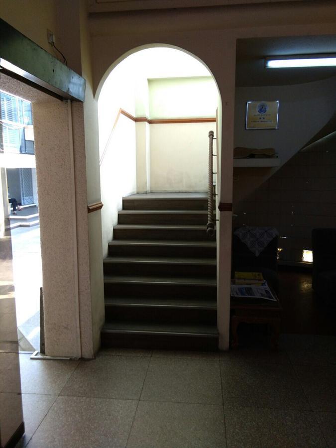 Hotel Halpin Yangon Bagian luar foto