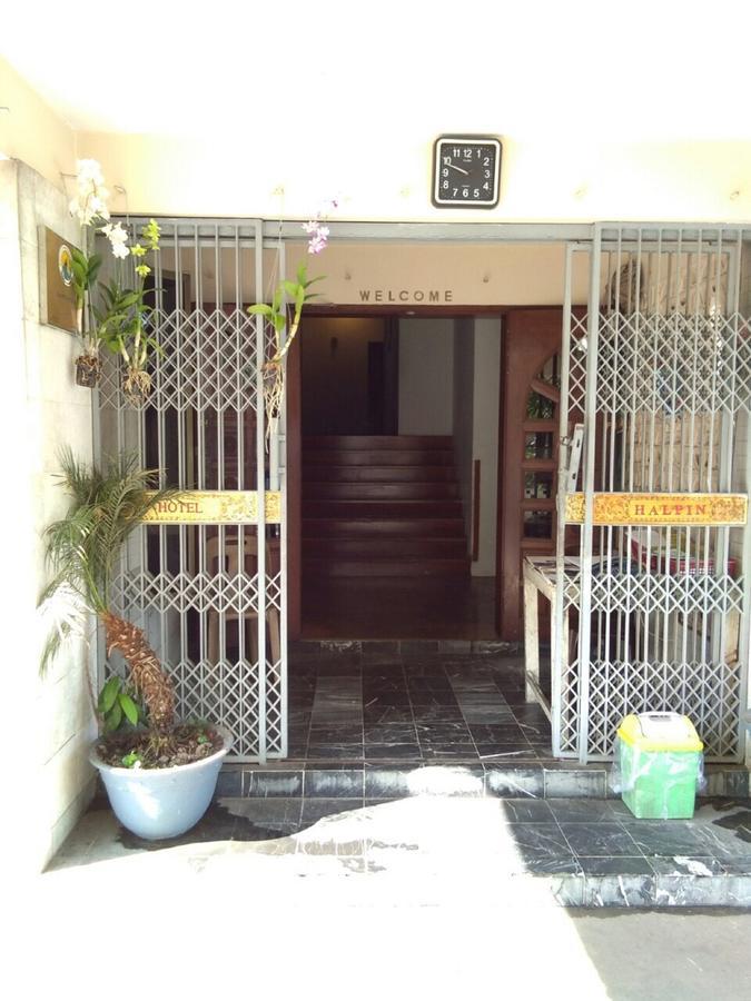 Hotel Halpin Yangon Bagian luar foto