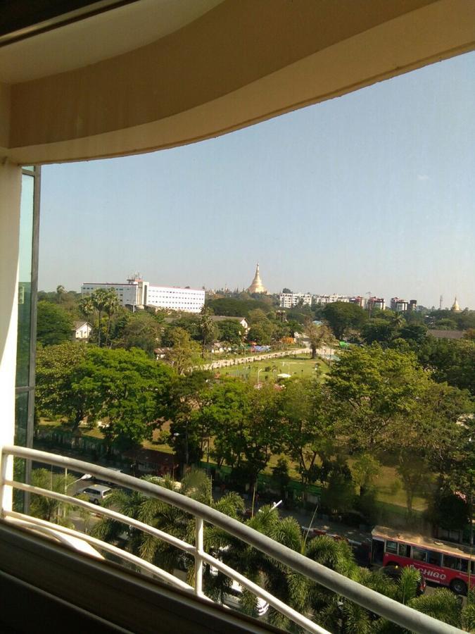 Hotel Halpin Yangon Bagian luar foto