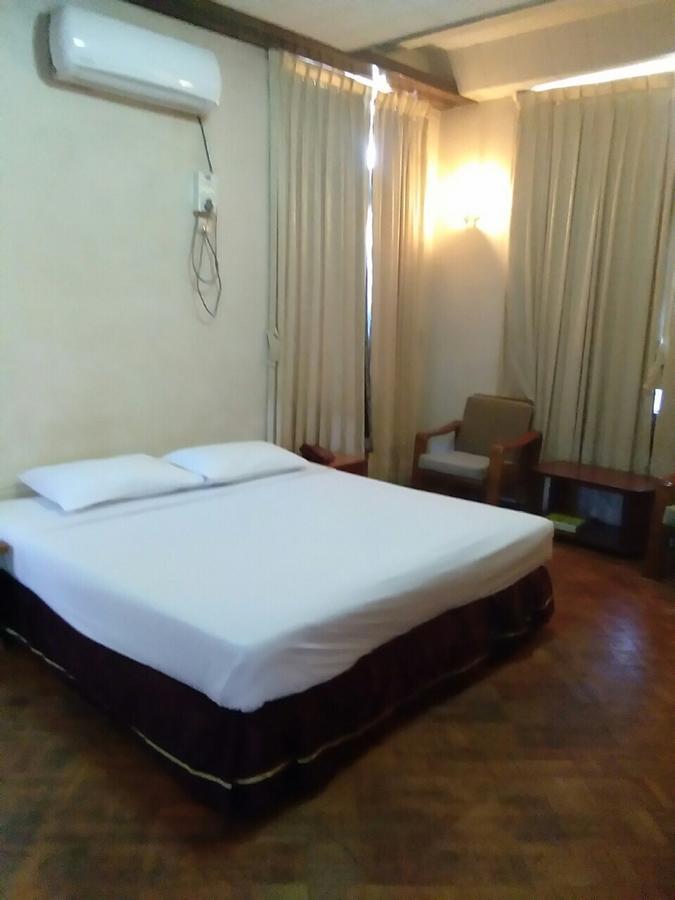 Hotel Halpin Yangon Bagian luar foto