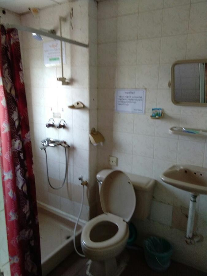 Hotel Halpin Yangon Bagian luar foto